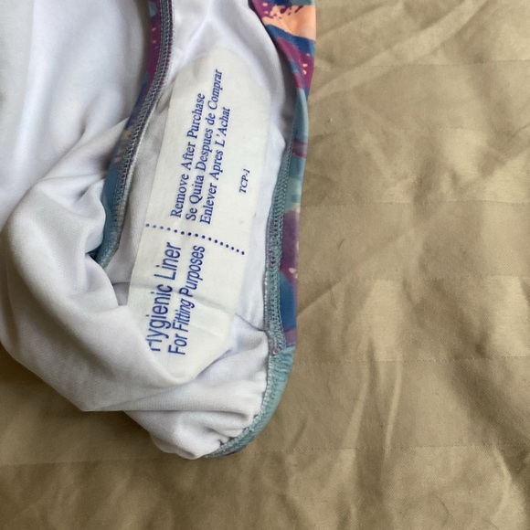 NWT Freely one piece swimsuit. Womens Missy faux wrap. - Picture 7 of 11